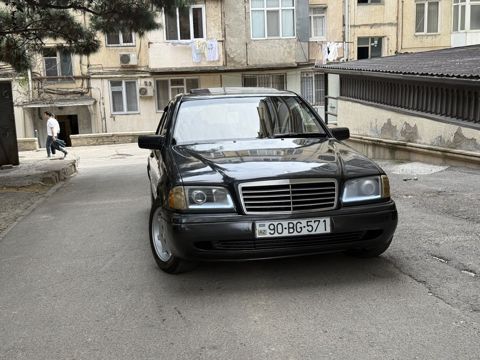 Mercedes C 180, 1.8 L, 1995 il, 244 540 km — Bakı