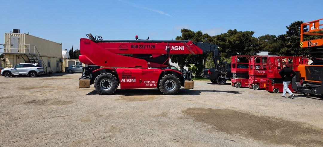 Magni RTH 5.30 Rotasion Telehandler icarəsi — Avtomobil icarəsi, Bakı