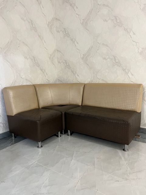 Künc divanı — Bakı