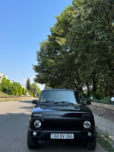 Lada (VAZ) Niva, 1.7 L, 2018 il, 115 000 km — Tovuz