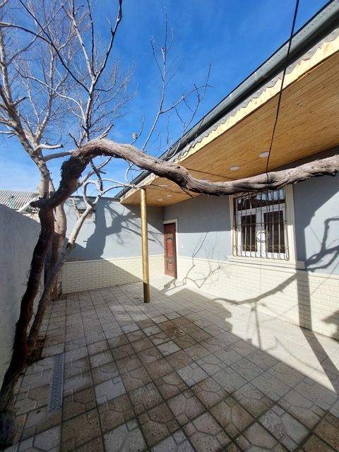 Həyət evi, Xırdalan ş — Xırdalan