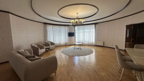 İcarəyə verilir 5 otaqlı yeni tikili 240 m² — Bakı