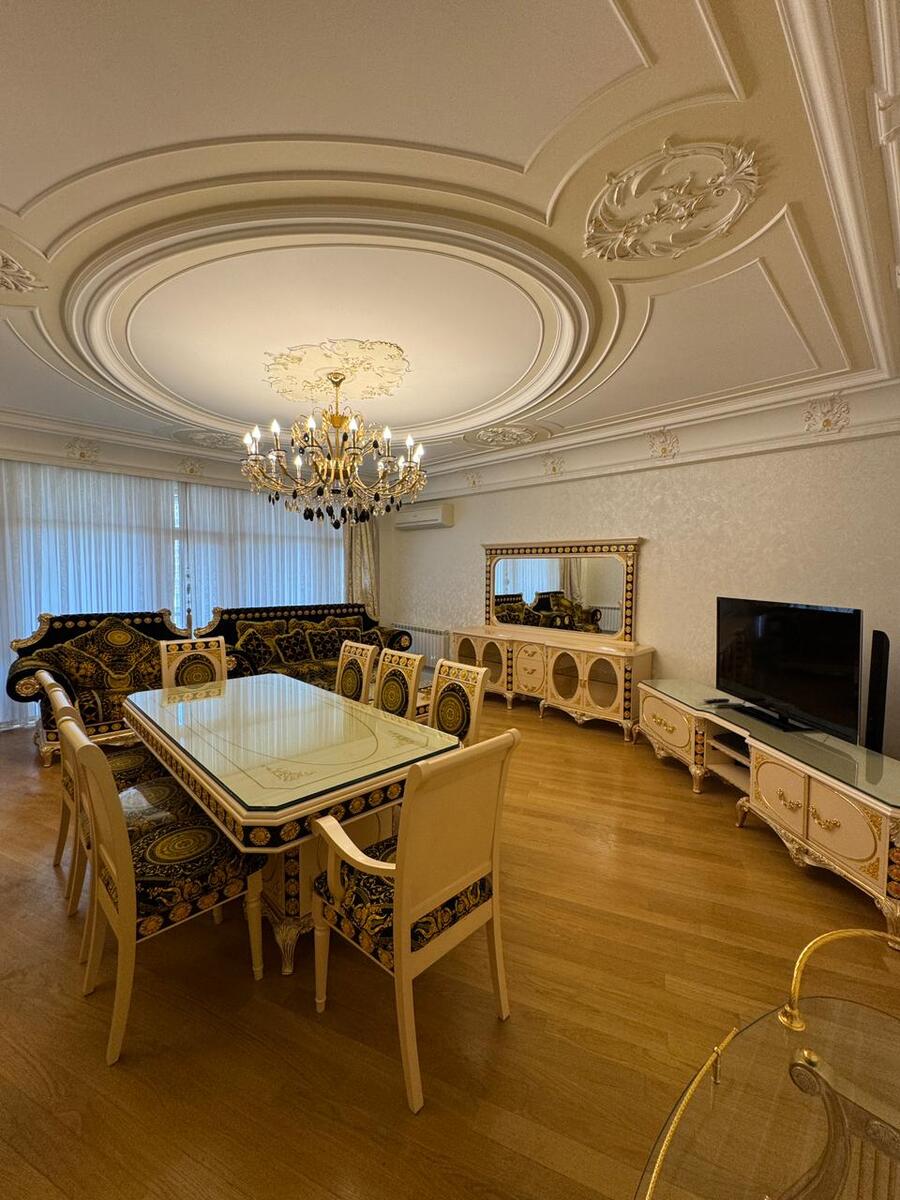 Satılır 4 otaqlı yeni tikili 220 m² — Mənzil, Bakı (4)