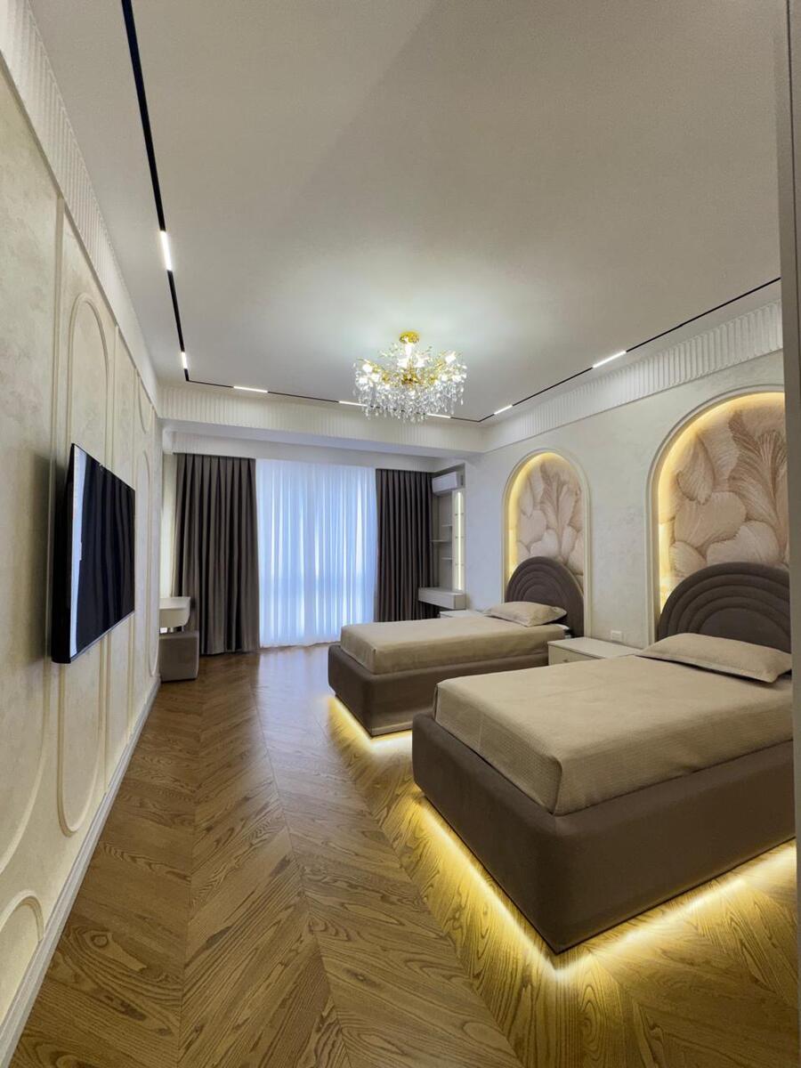Satılır 4 otaqlı yeni tikili 235 m² — Mənzil, Bakı (9)