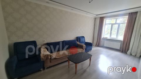 Satılır 3 otaqlı köhnə tikili 90 m²