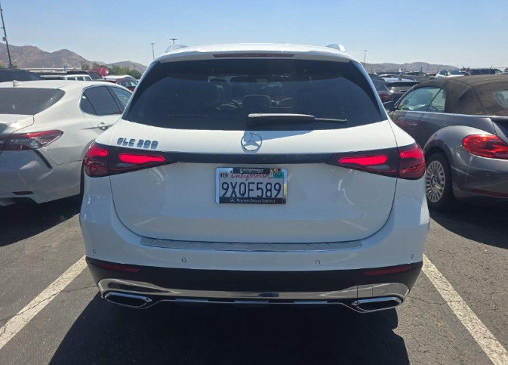 Mercedes GLC 300, 2.0 L, 2025 il, 6 468 km — Avtomobillər (5)