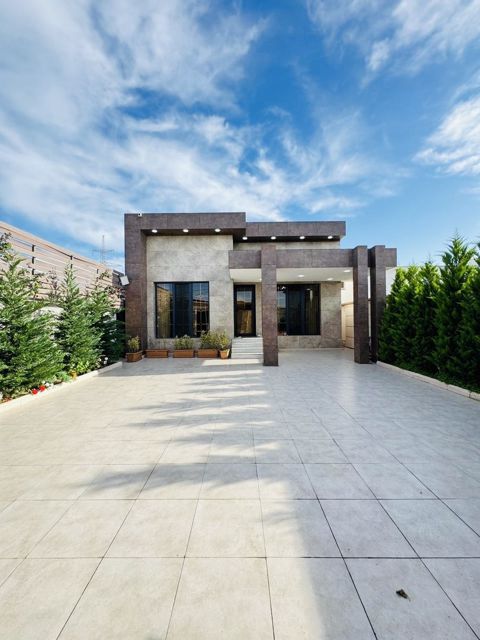 Satılır 4 otaqlı həyət evi/bağ evi 130 m² — Bakı