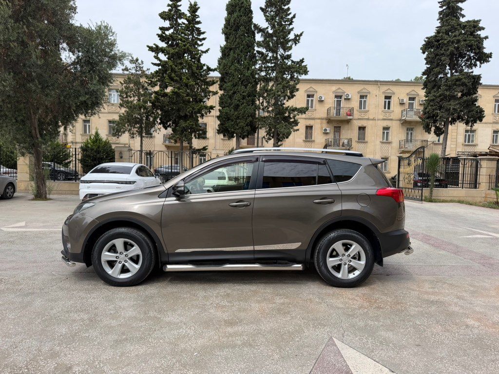 Toyota RAV4, 2.0 L, 2013 il, 130 000 km — Avtomobillər, Bakı (2)