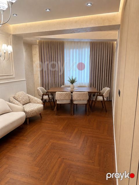Satılır 3 otaqlı yeni tikili 110 m²