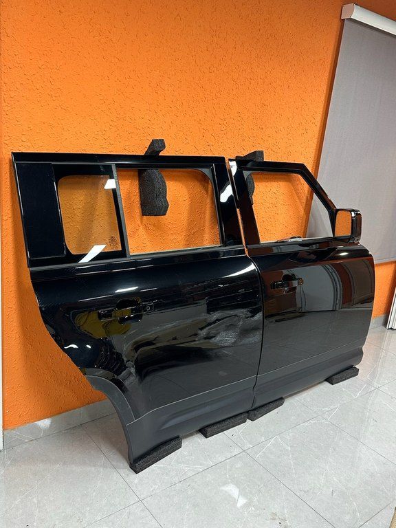 "Land Rover Defender" qapıları — Ehtiyat hissələri və aksesuarlar, Bakı (4)