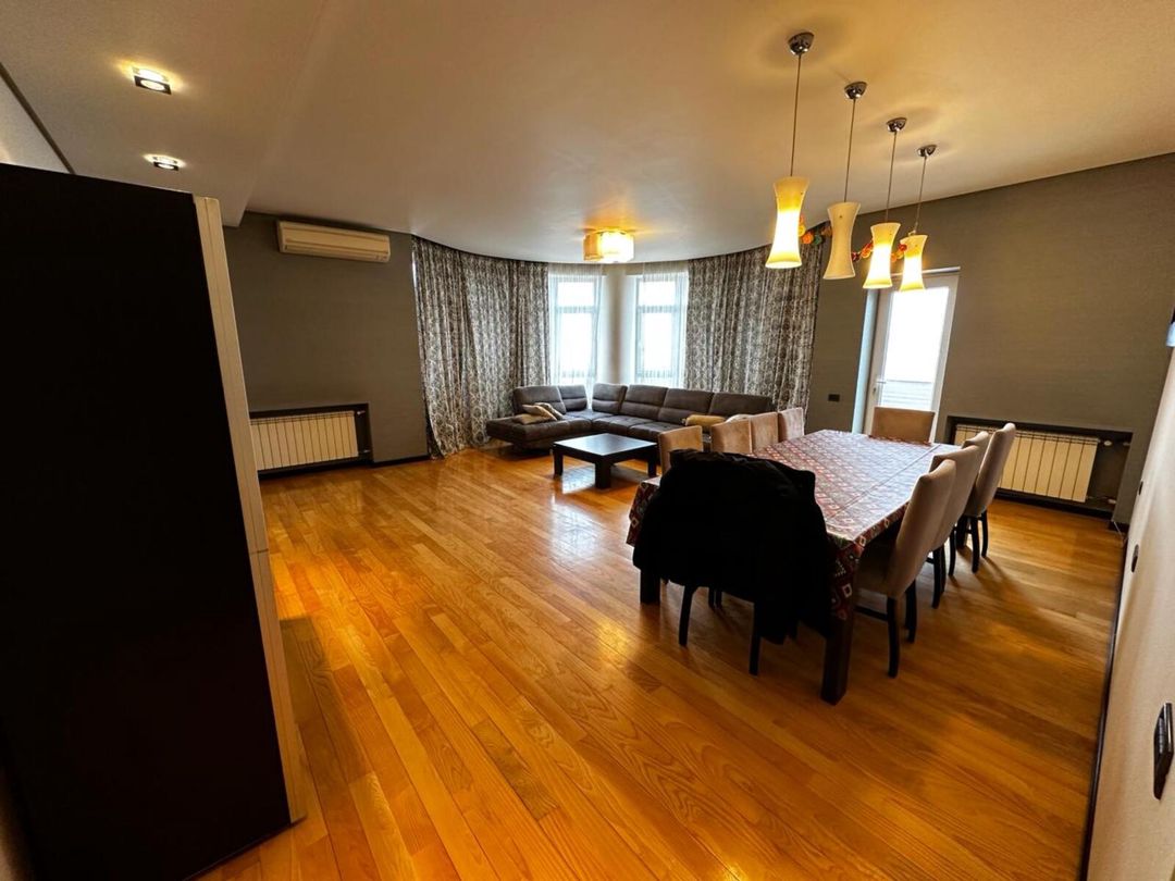 İcarəyə verilir 4 otaqlı yeni tikili 191 m² — Mənzil, Bakı (2)
