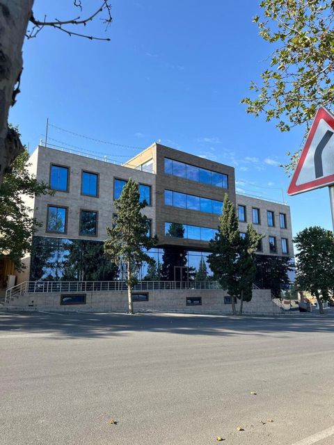 İcarəyə verilir obyekt 1000 m² — Gəncə