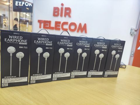 "Remax RM-711" qulaqcığı