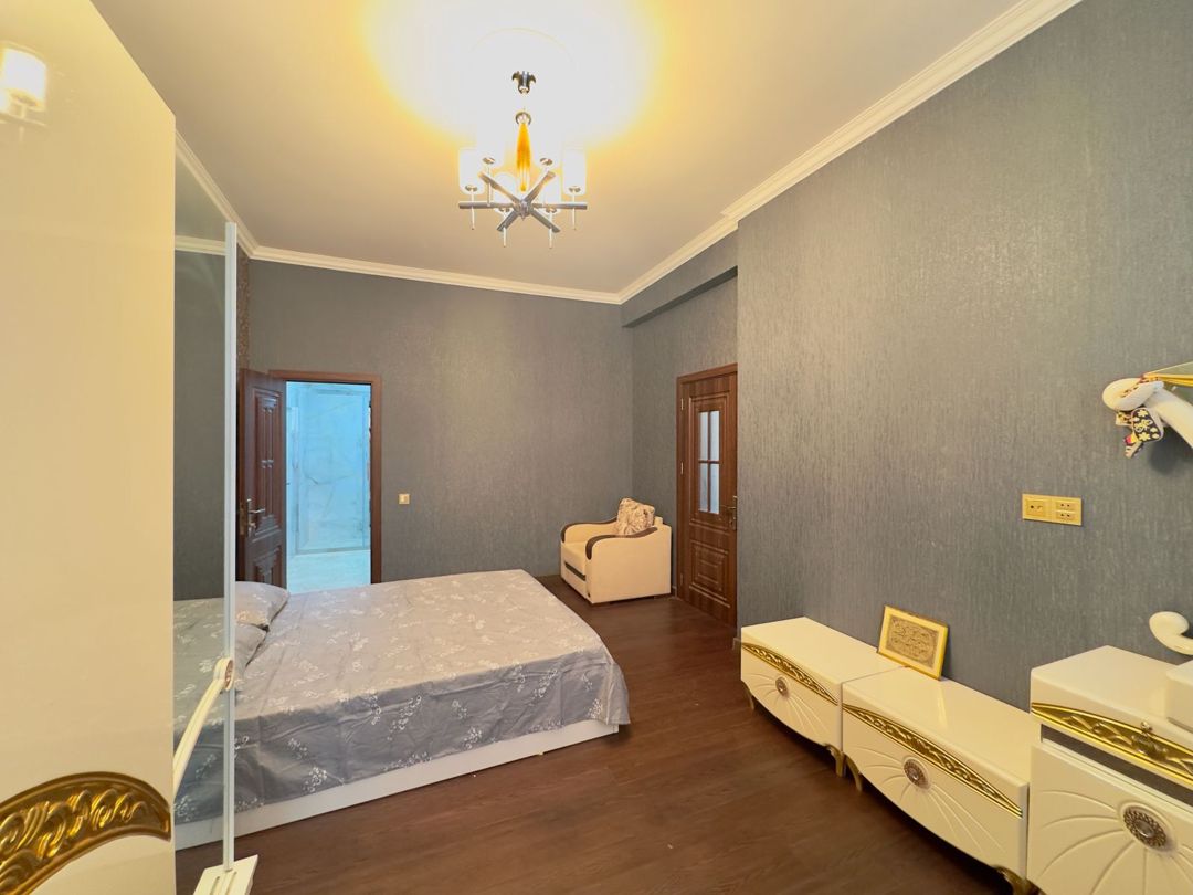Satılır 4 otaqlı yeni tikili 165 m² — Mənzil, Bakı (8)
