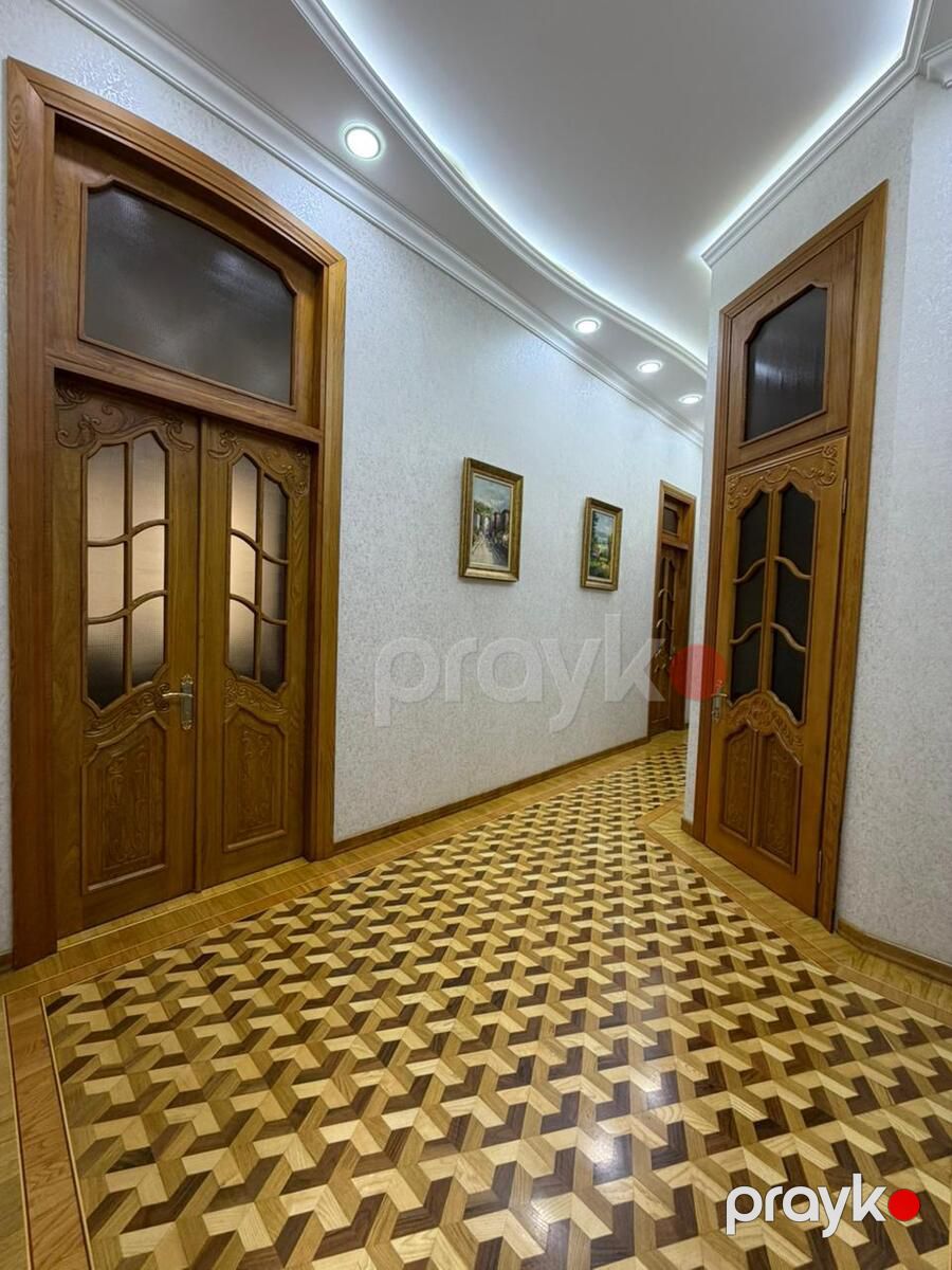 Satılır 7 otaqlı köhnə tikili 450 m² — Mənzil, Bakı (12)