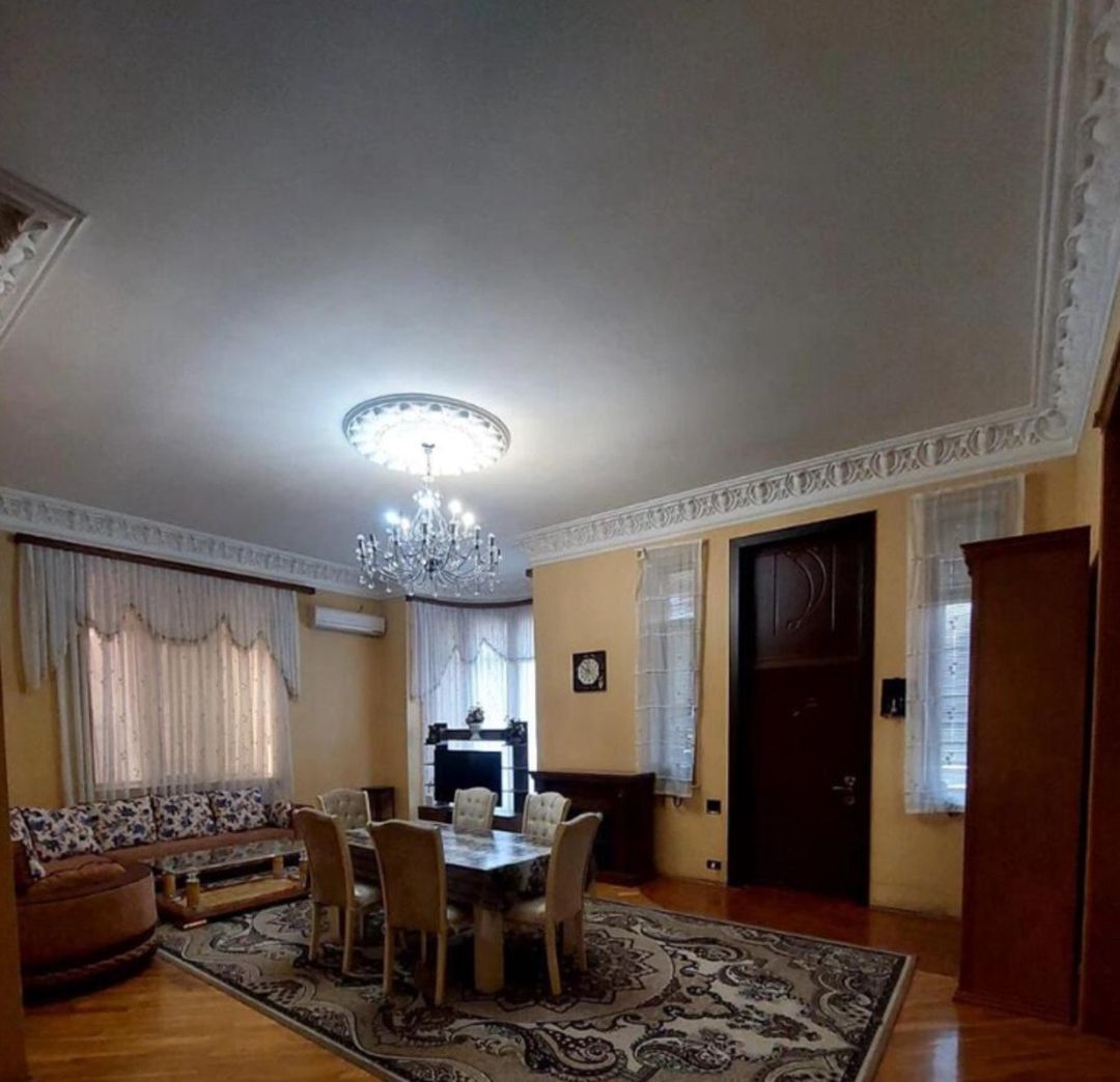 Satılır 5 otaqlı həyət evi/bağ evi 350 m² — Ev, villa, Bakı (3)
