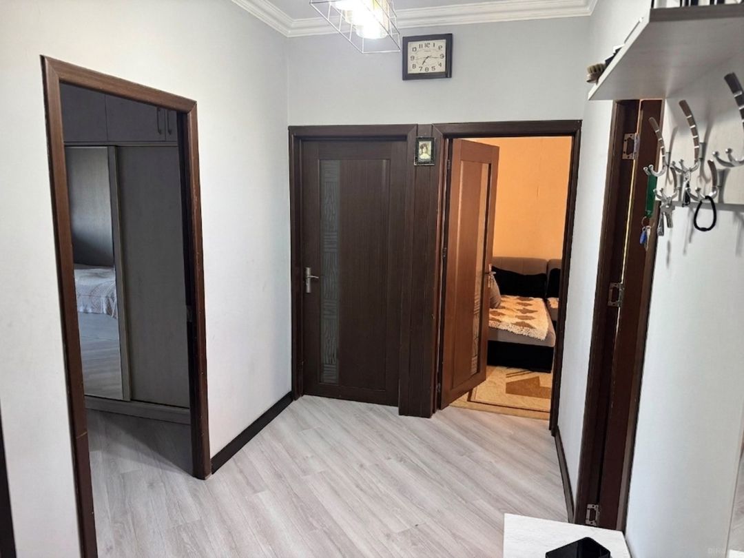 Satılır 4 otaqlı köhnə tikili 100 m² — Mənzil, Bakı (10)