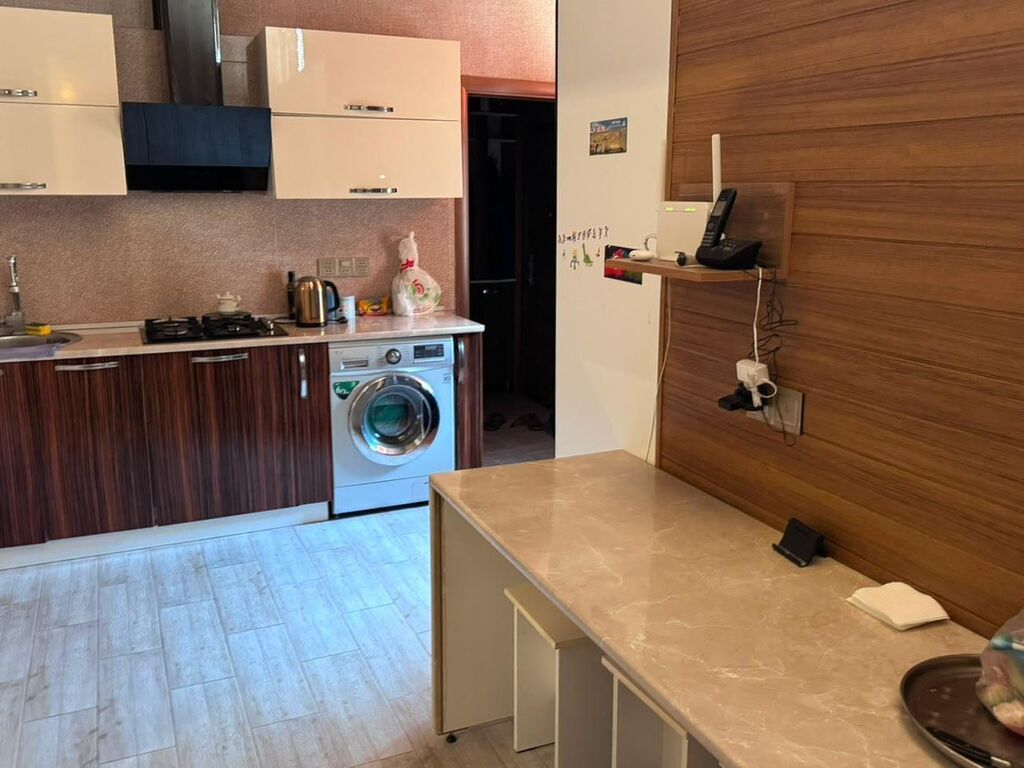 Bakı, 3 otaqlı, Köhnə tikili, m. Sahil, 100 kv. m — Mənzil, Bakı (5)