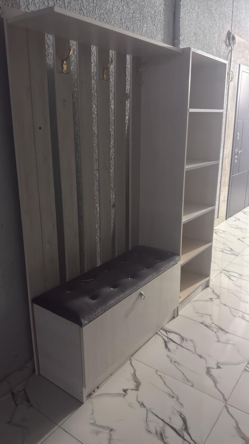Dəhliz üçün çoxfunksiyalı asılqan və dolab komplekti.Qapısı var sadece — Xol üçün, Bakı