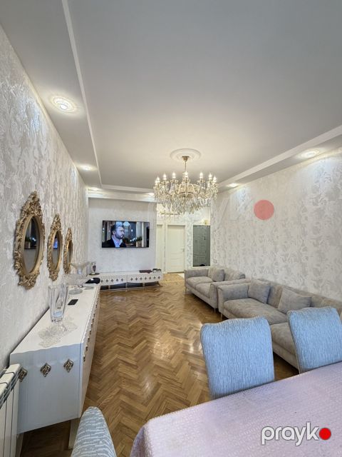 Satılır 4 otaqlı yeni tikili 120 m²