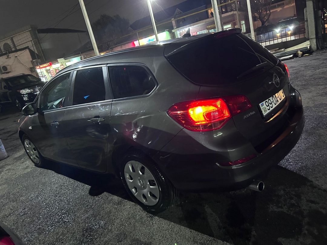 Opel Astra, 2011 il — Avtomobillər, Bakı (4)