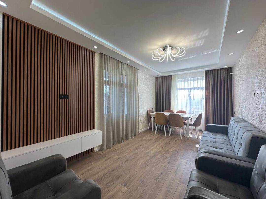Satılır 2 otaqlı köhnə tikili 65 m² — Mənzil, Bakı