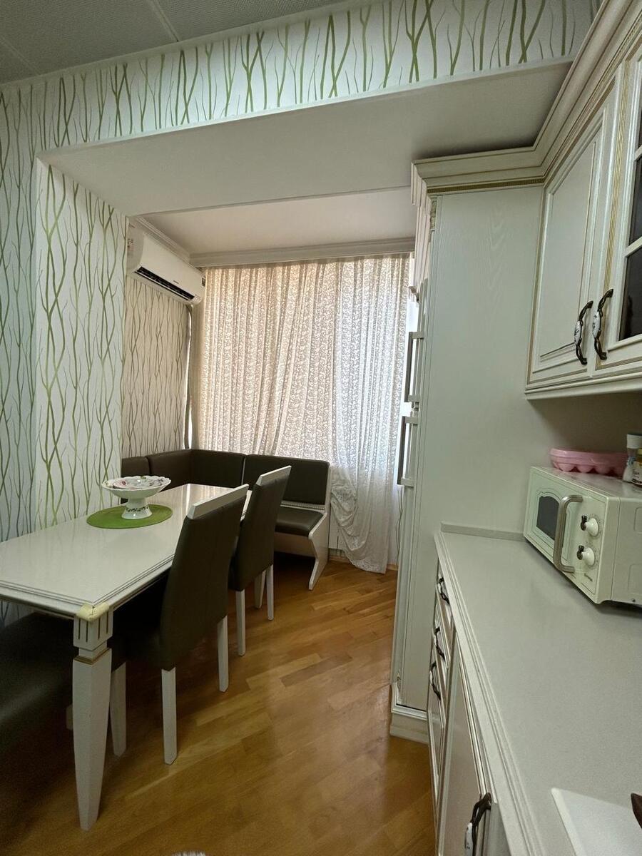 Satılır 2 otaqlı köhnə tikili 53 m² — Mənzil, Bakı (3)