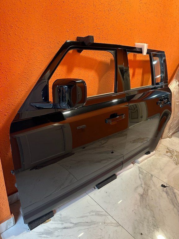 "Land Rover Defender" qapıları — Ehtiyat hissələri və aksesuarlar, Bakı (2)