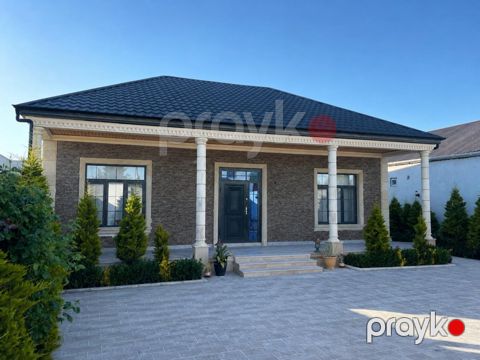 İcarəyə verilir 3 otaqlı həyət evi/bağ evi 90 m²