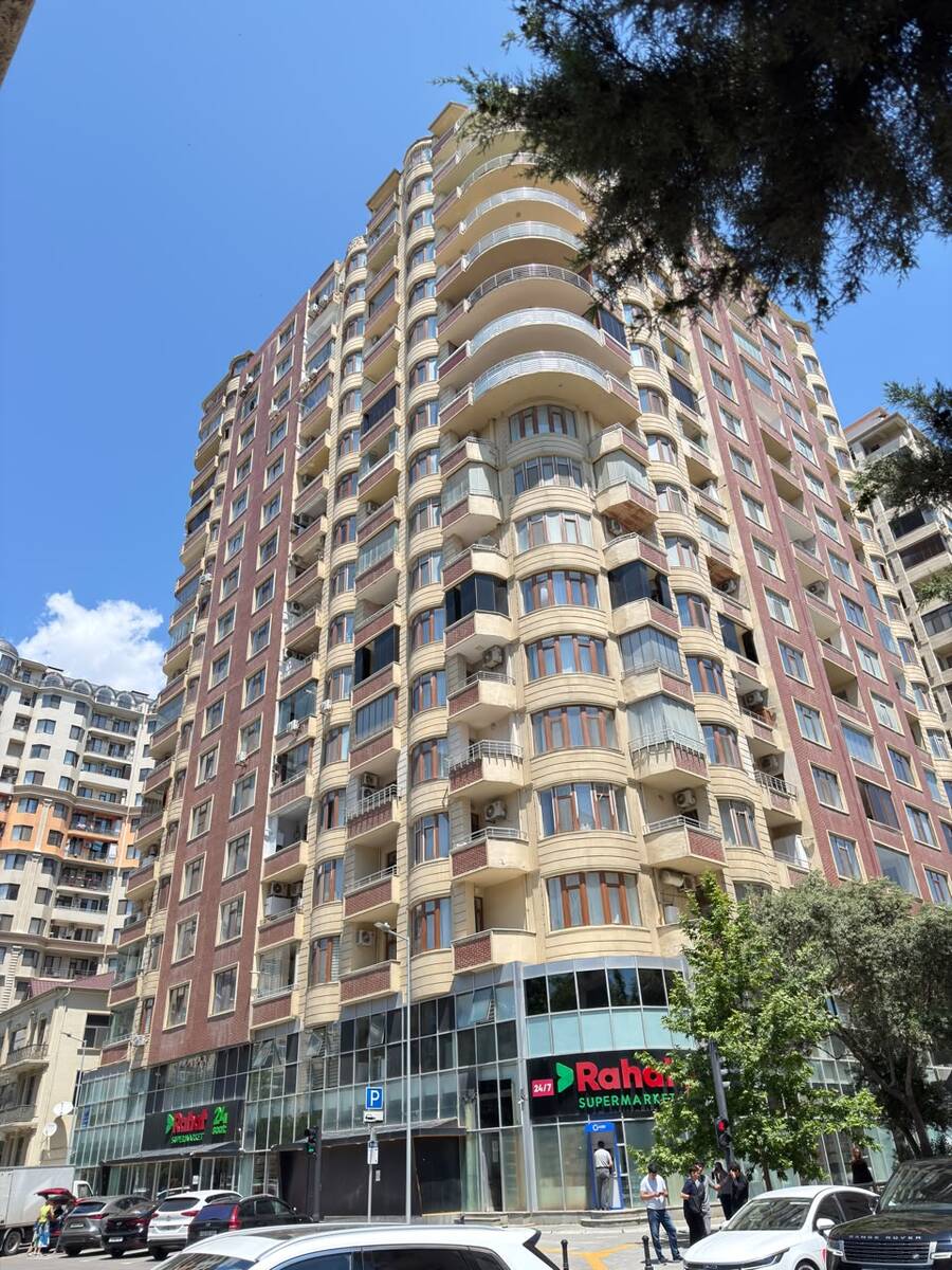 Satılır 3 otaqlı yeni tikili 170 m² — Mənzil, Bakı
