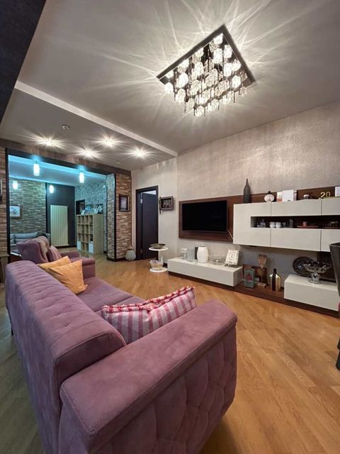 Satılır 3 otaqlı yeni tikili 135 m² — Bakı