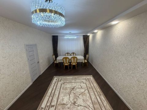Satılır 6 otaqlı həyət evi/bağ evi 180 m² — Bakı