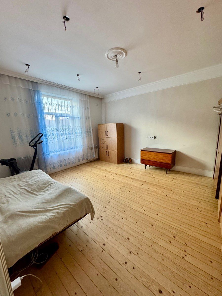 Həyət evi, Q. Qarayev m — Ev, villa, Bakı (4)