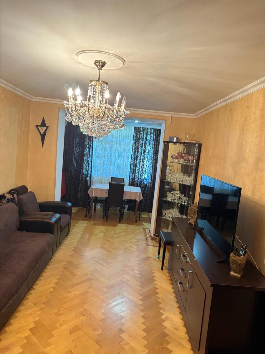 Satılır 4 otaqlı köhnə tikili 80 m² — Mənzil, Bakı (2)