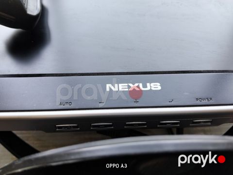 Nexus kompüter monitoru - Ekran: Təxminən 17–19 düym diaqonal — Bakı