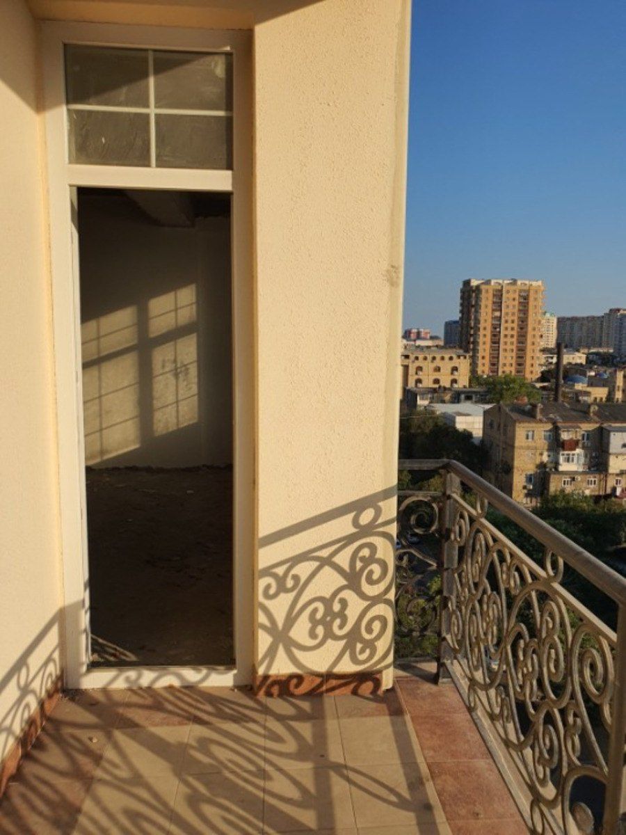 Satılır 3 otaqlı yeni tikili 135 m² — Mənzil, Bakı (8)