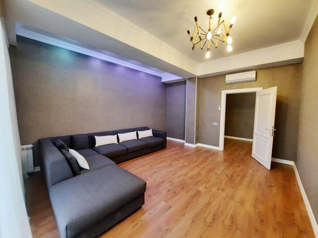İcarəyə verilir 4 otaqlı yeni tikili 155 m² — Mənzil, Bakı (2)