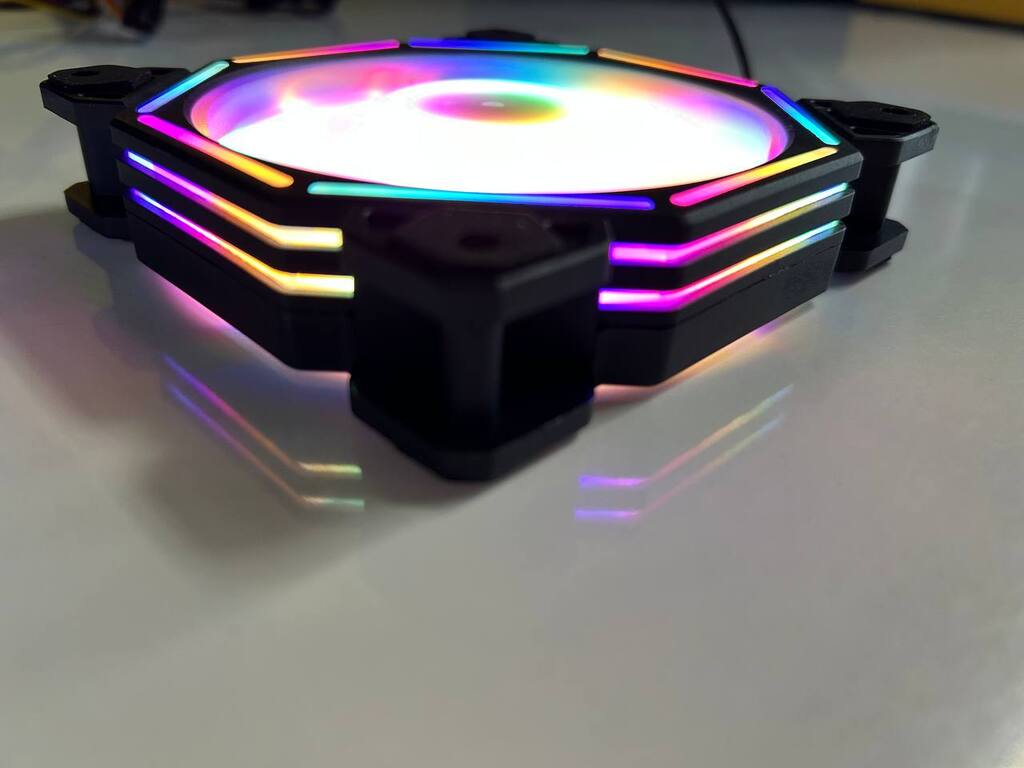 Titan Sunlight RGB Molex Fan (Black) — Elektronika, Bakı (4)