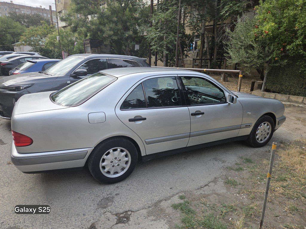 Mercedes E 240, 2.4 L, 1998 il, 270 000 km — Avtomobillər, Bakı (5)