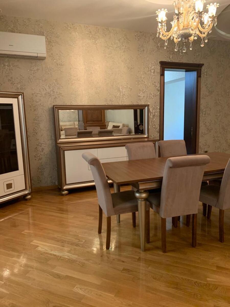 İcarəyə verilir 7 otaqlı həyət evi/bağ evi 300 m² — Ev, villa, Bakı (3)