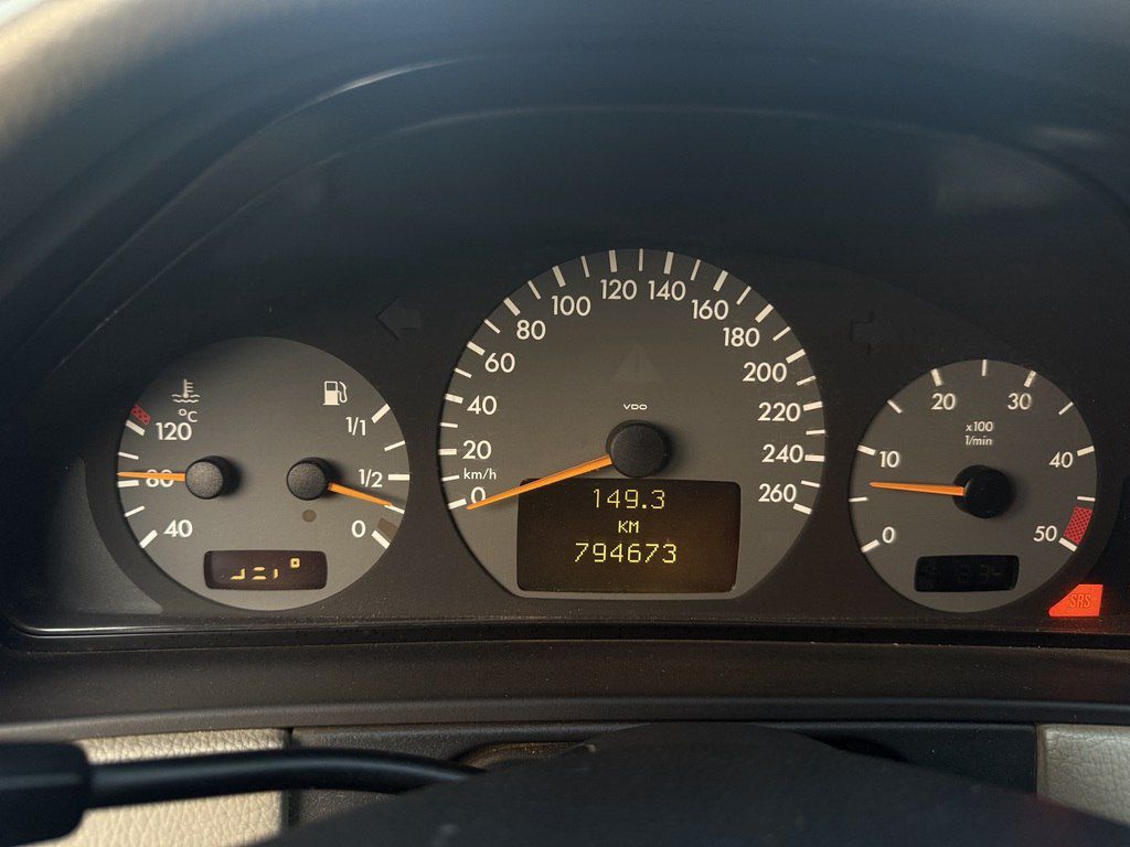 Mercedes E 220, 2.2 L, 2001 il, 794 673 km — Avtomobillər, Astara (9)