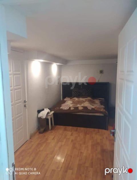 İcarəyə verilir 2 otaqlı köhnə tikili 50 m²