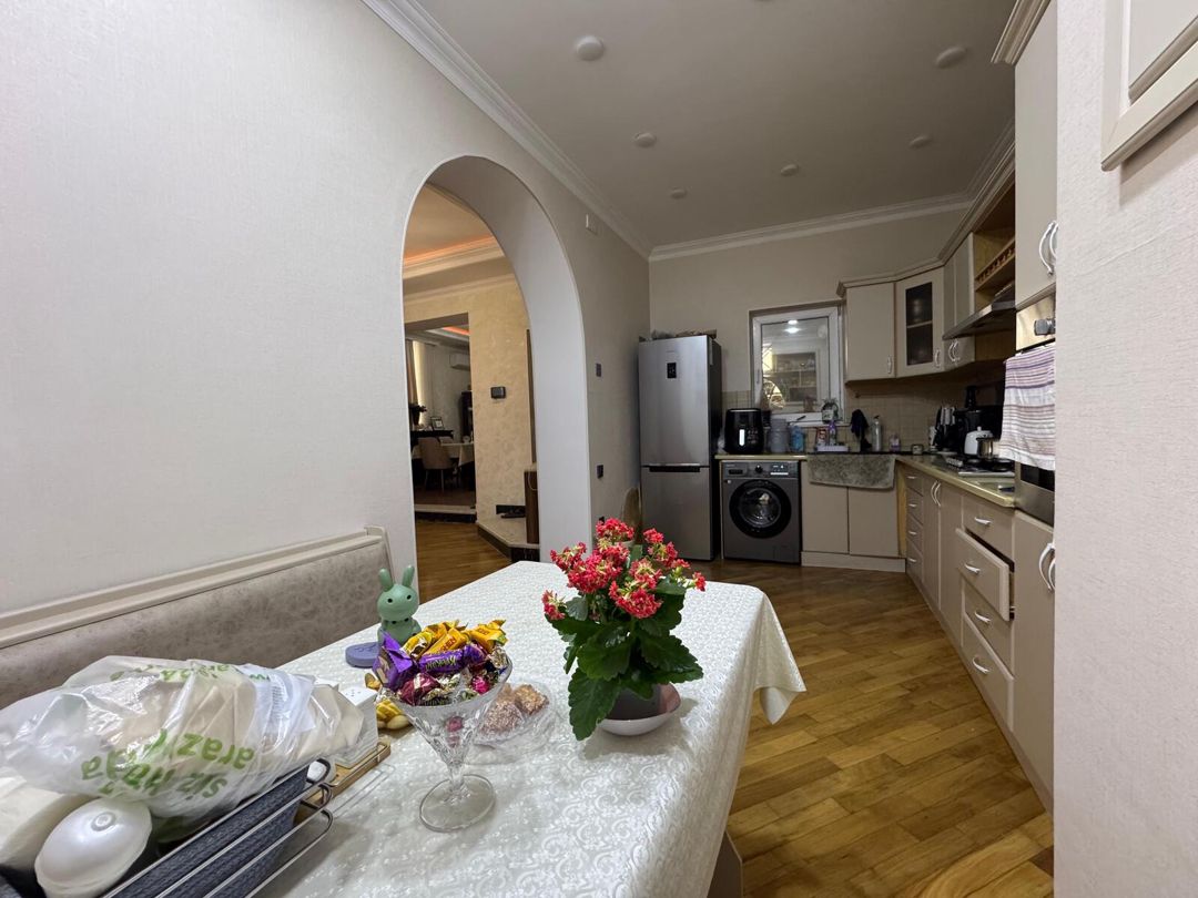 Satılır 4 otaqlı köhnə tikili 127.7 m² — Mənzil, Bakı (3)