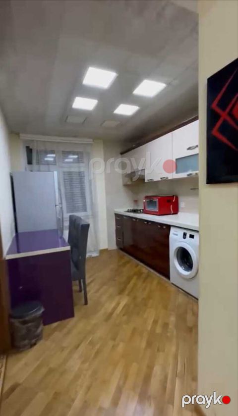 İcarəyə verilir 4 otaqlı köhnə tikili 90 m²
