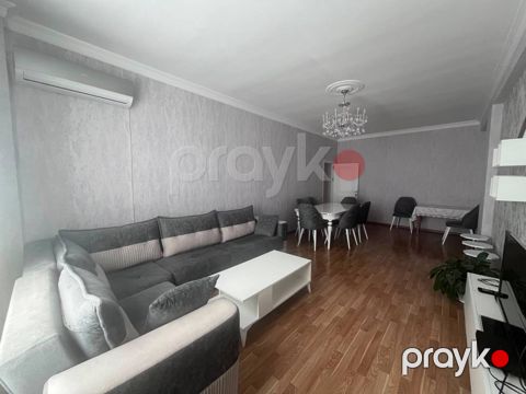 Satılır 3 otaqlı yeni tikili 86 m²