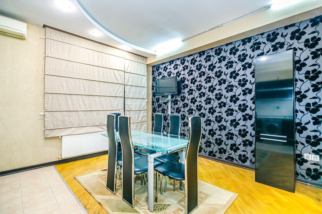 İcarəyə verilir 4 otaqlı yeni tikili 210 m² — Mənzil, Bakı (5)