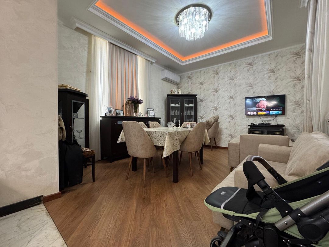 Satılır 4 otaqlı köhnə tikili 127.7 m² — Mənzil, Bakı (2)