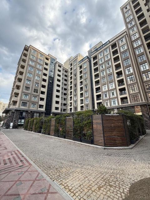 Satılır 2 otaqlı yeni tikili 65 m² — Bakı