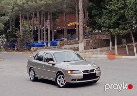 Opel Vectra, 2.0 L, 1997 il, 268 000 km