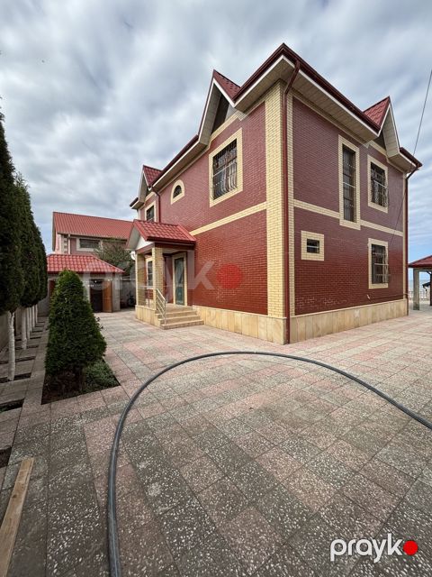 Satılır 5 otaqlı həyət evi/bağ evi 216 m²